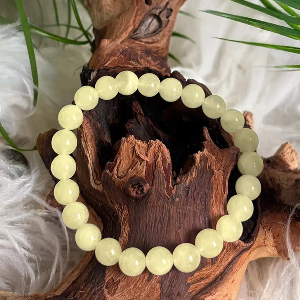 Detailaufnahme des Citrin Armbands mit runden Edelsteinperlen – warmer Farbton, fein geschliffen, harmonisch arrangiert